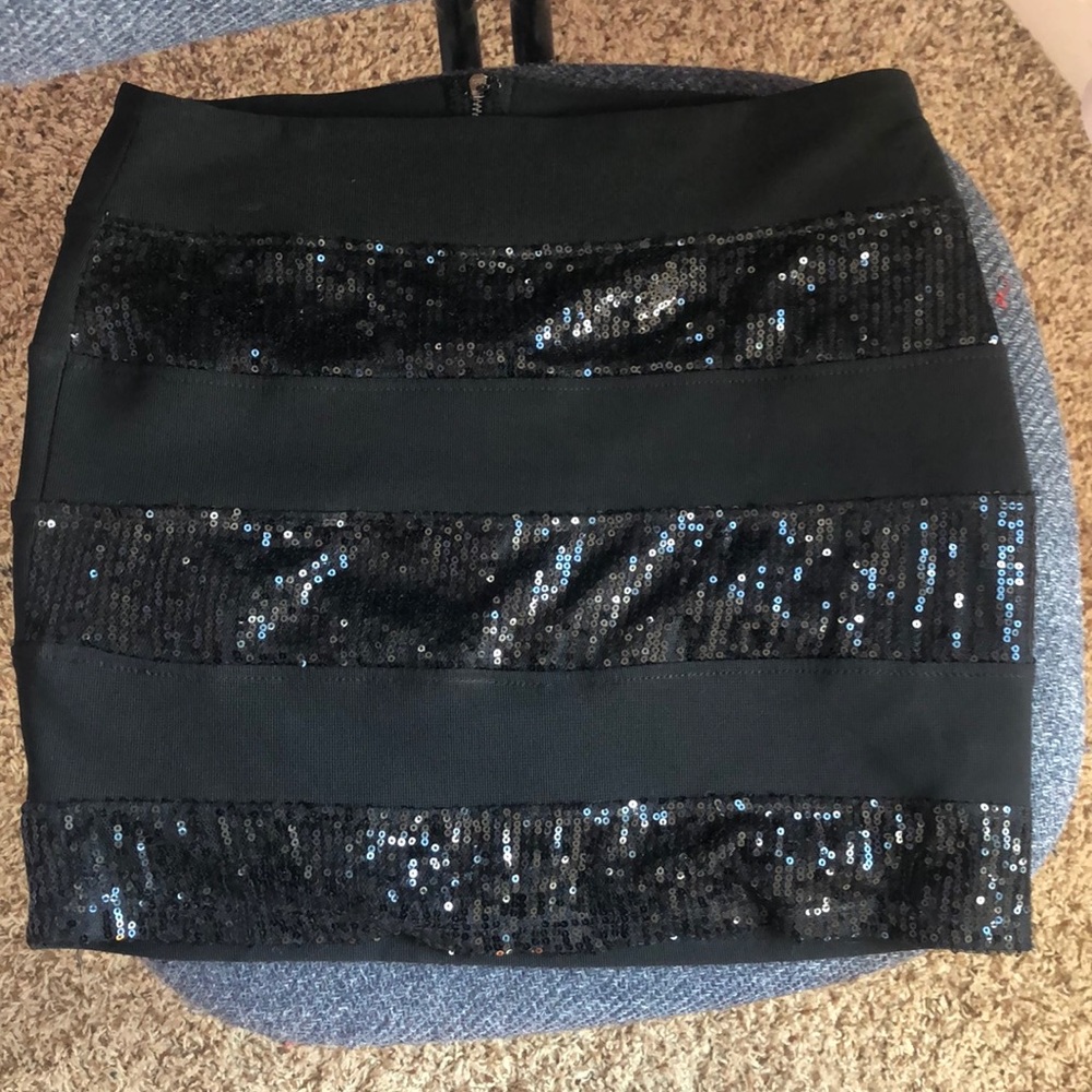Black pencil skirt